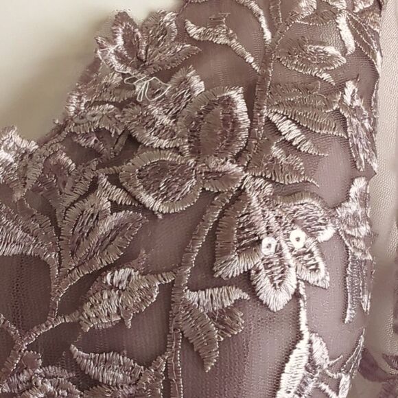 Party, Special Occasion Dress Mauve Lace, Sparkle and Tulle Size 4 NWOT - Picture 8 of 9